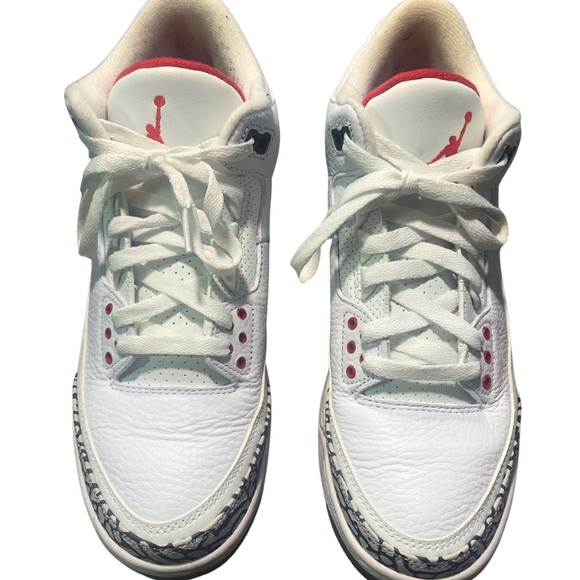 Air Jordan White and Red Sneaker Men - Picture 2 of 5